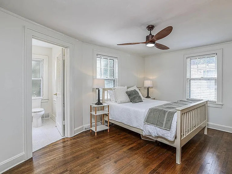 5609 Kenwood Ave — Photo 12