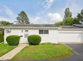 616-618 Saint Johns Rd, WOODSTOCK, IL 60098