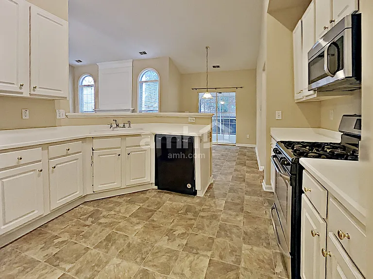 2259 Howell Farms Trl NW — Photo 5