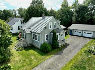 37 Chandler St, Houlton, ME 04730