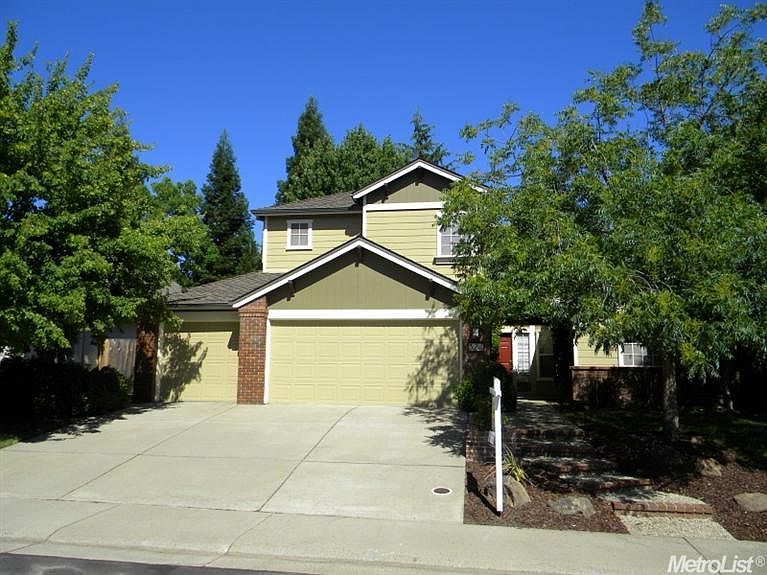 2nd image of 324 Silberhorn Dr