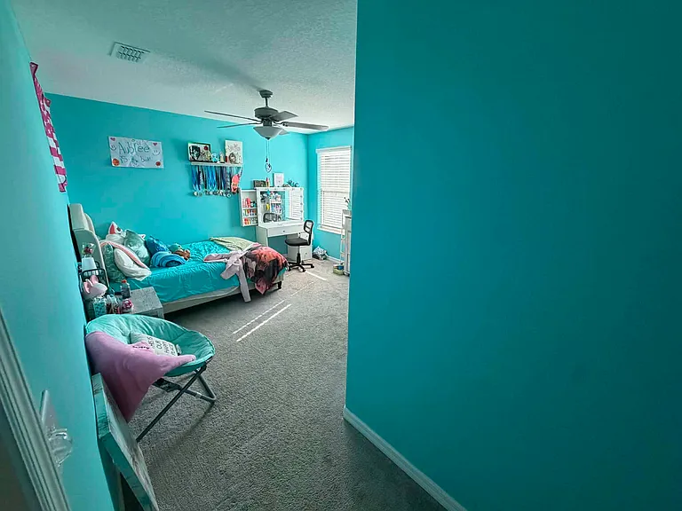 1049 Royal Empress Dr — Photo 12
