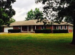 1515 W 41st St, Carthage, MO 64836