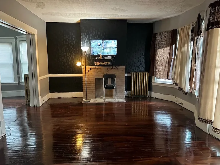37 Minnesota Ave #1 — Photo 6