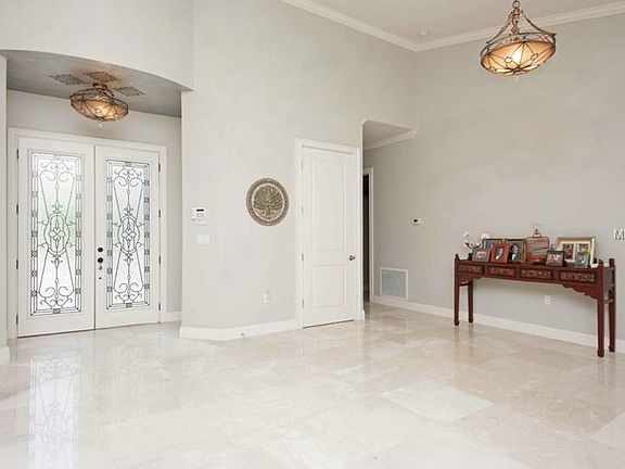 3rd image of 1922 Arbor Park Dr