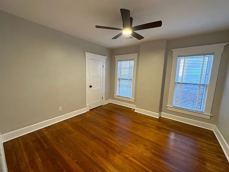 Dennison Ave 866-868 CR — Photo 17