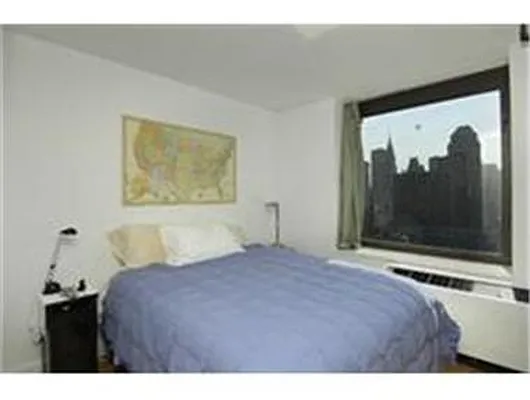 Rented by Douglas Elliman | media 17