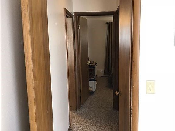 3rd image of 1718 E Boulevard Ave APT 1