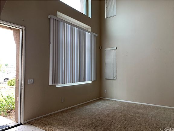 5th image of 27976 Rockwood Ave