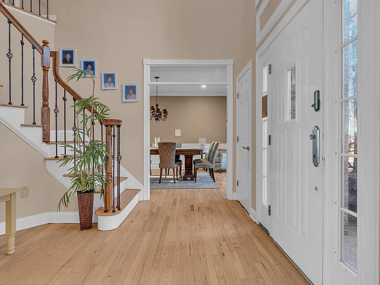 21A Old Queens Ct — Photo 3