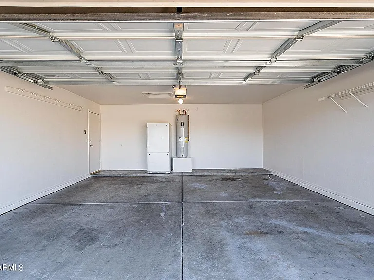7035 W Phelps Rd — Photo 4