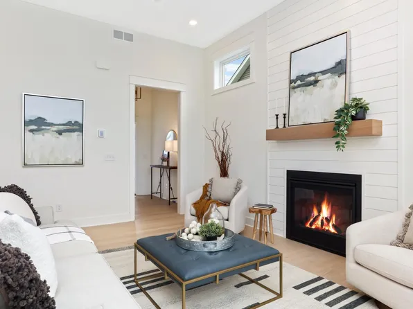 8306 186th St W, Lakeville, MN 55044