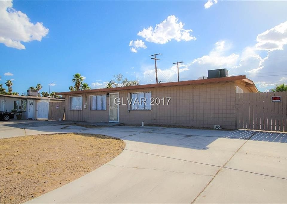 1st image of 2827 La Canada St