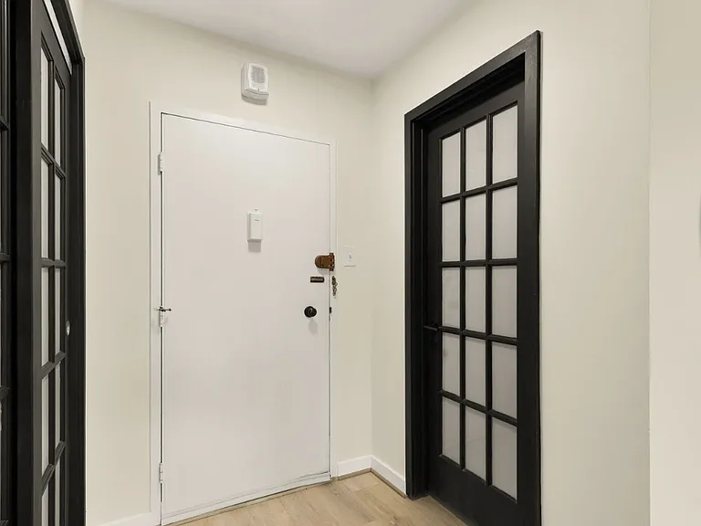 4201 Cathedral Ave NW #1009 — Photo 28