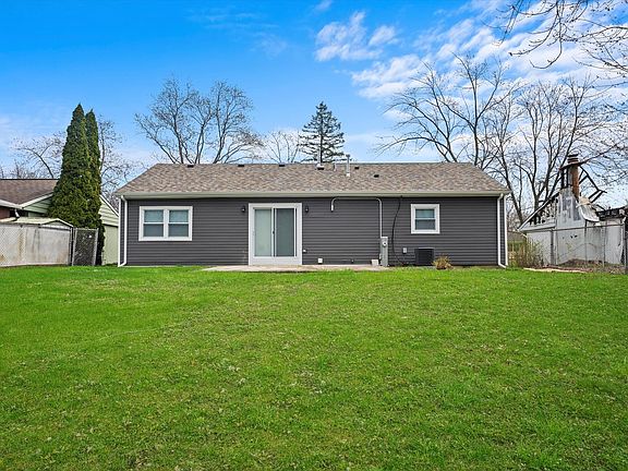 3rd image of 22706 Brookwood Dr