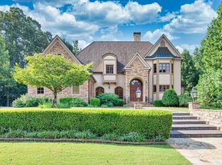 5575 Point West Dr, Oakwood, GA 30566