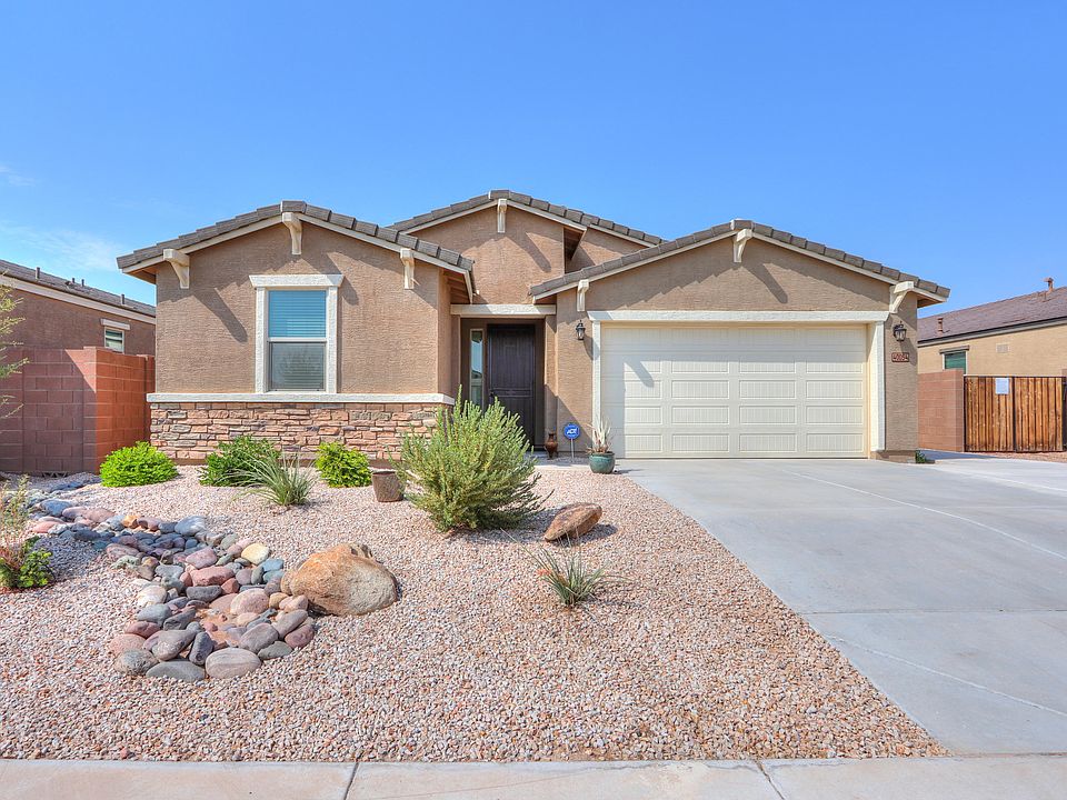 1st image of 40054 W Ganly Way