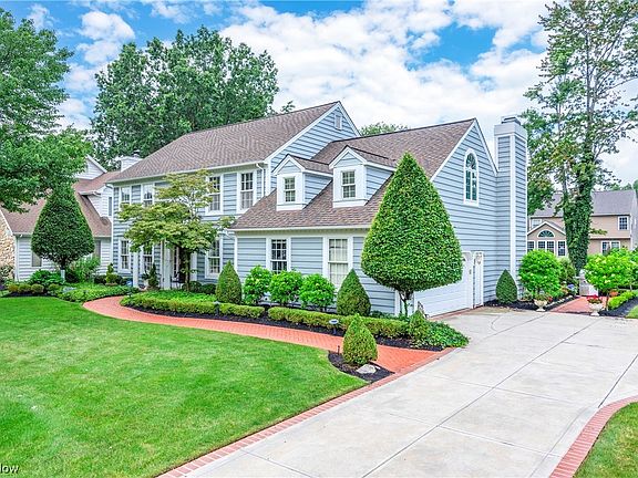 2nd image of 390 Long Pointe Dr