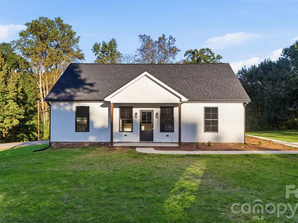 5101 Ridge St, Lawndale, NC 28152
