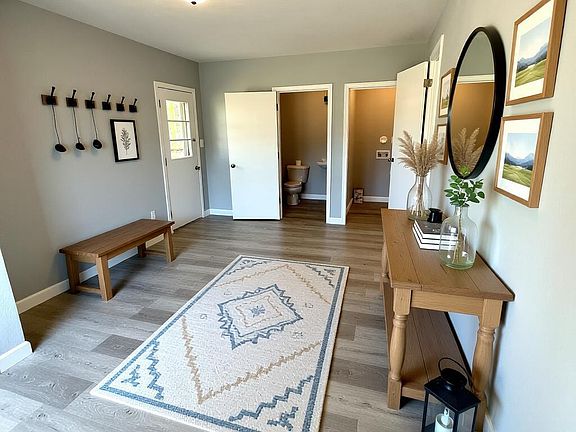 5th image of 412 Sandy Ridge Road