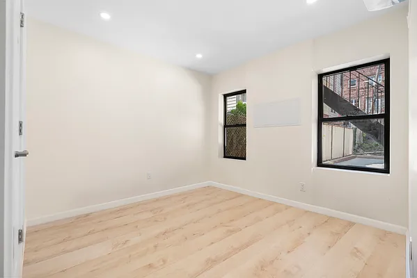 Rented by Primerock Real Estate Group Inc | media 3