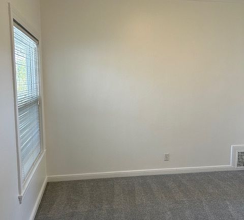 4th image of 1336 El Camino Real APT 4