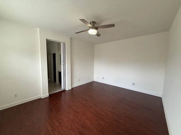 181 Martindale Way — Photo 9