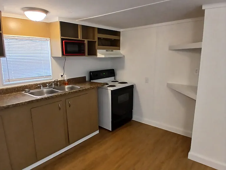 2615 NE 50th Dr — Photo 11