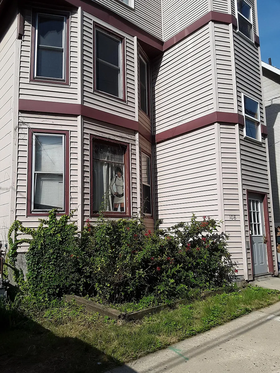 Building Photo - 108 S Broom St #1