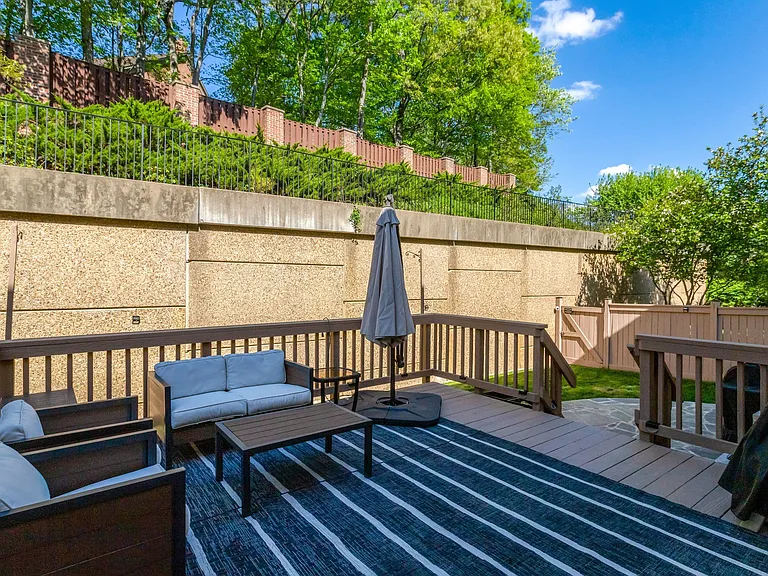 5231 Winter View Dr — Photo 86