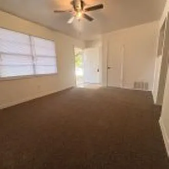 3 bed, 1.5 bath, $1,495 — Photo 2