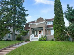 2421 E 4th St, Duluth, MN 55812