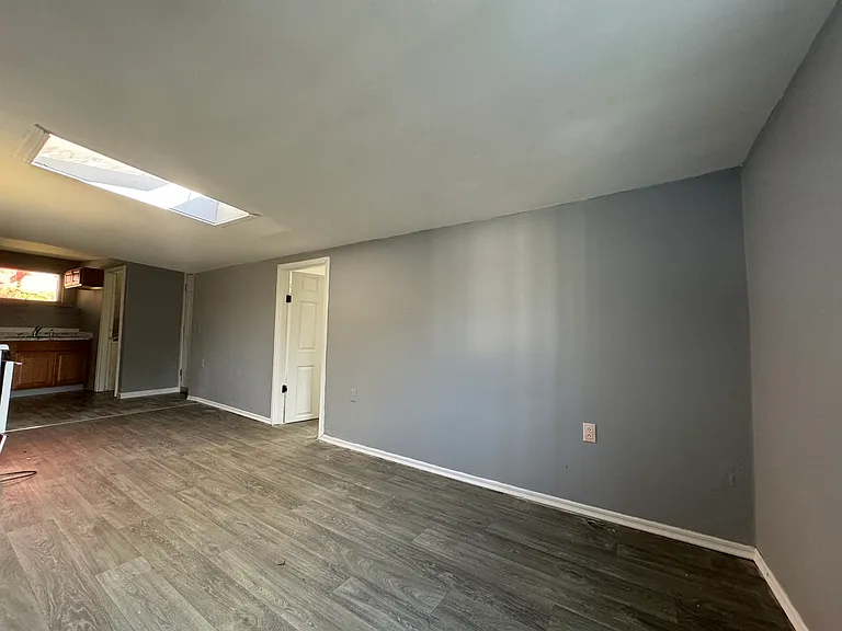 272 N Walnut St #1C — Photo 1