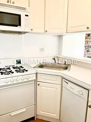 Rented by Urban Real Estate Inc | media 11