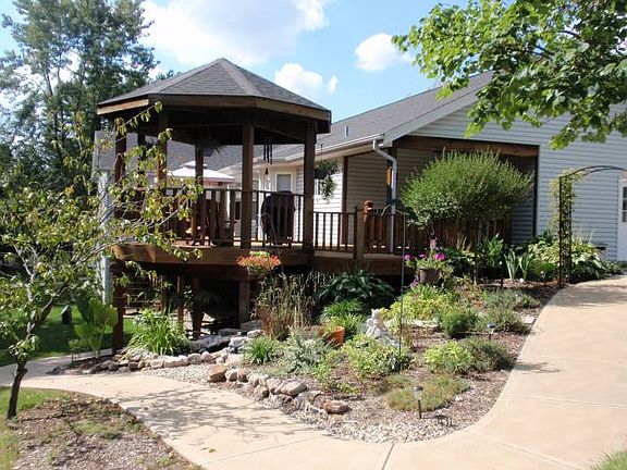 Landscaping Rear Sidewalk