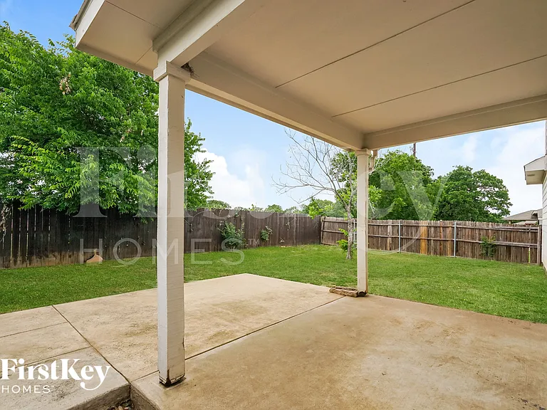 8057 Plateau Dr — Photo 17