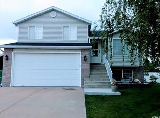 5360 S 4300 W, Hooper, UT 84315