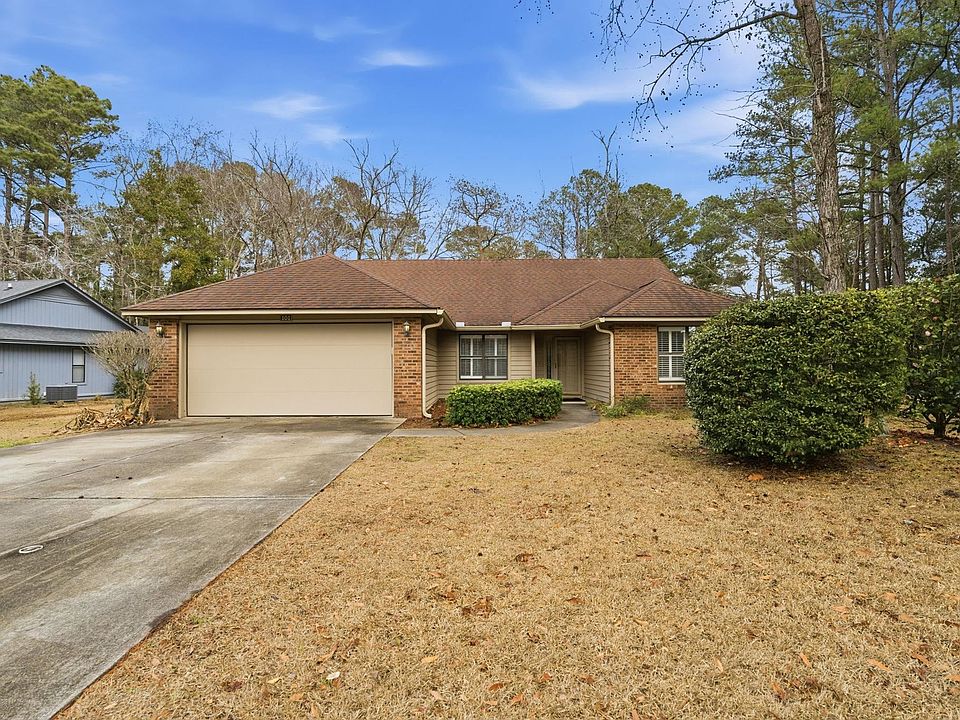 1st image of 101 Hickory Dr.