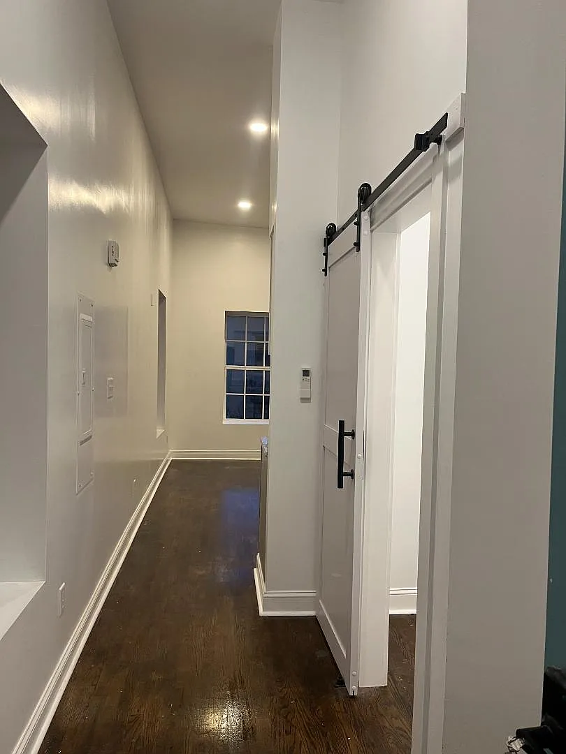 1 N Potomac Street - 2N — Photo 2