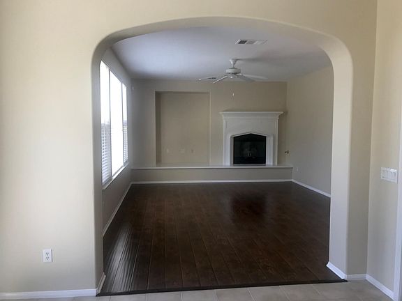 2nd image of 24355 Mira Vista St