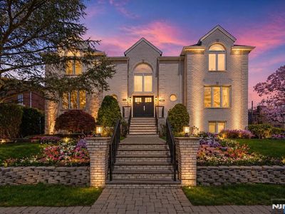 1221 Fairmount Pl, Fort Lee, NJ, 07024