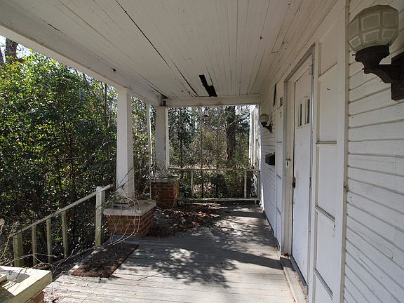 3rd image of 506 Valley St