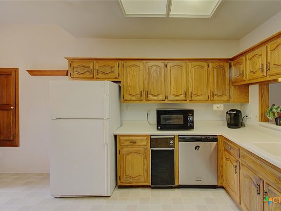 3rd image of 1368 Patio Dr