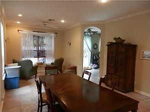 4th image of 7577 Savannah Ln