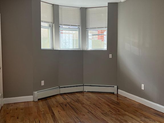 5th image of 639 Baker Ave #A
