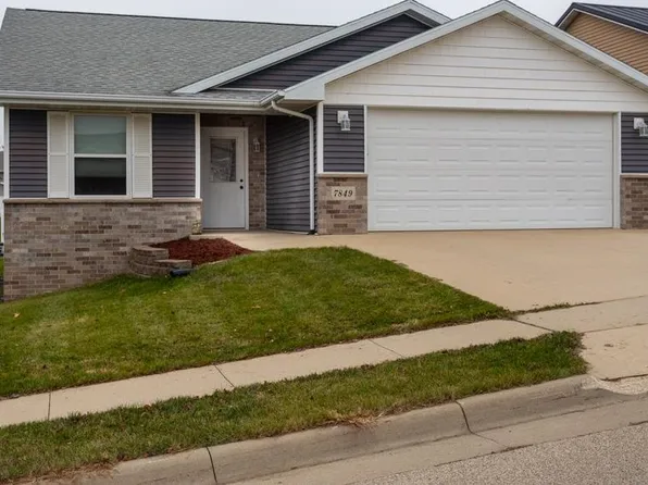 7849 S Westbrook Dr, Dubuque, IA 52002