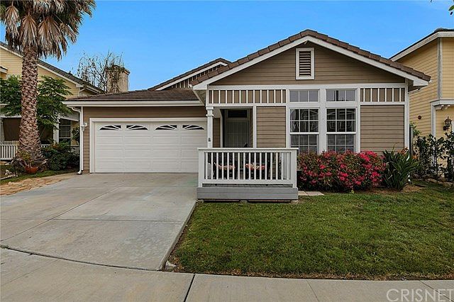 1st image of 562 Chadwick Pl