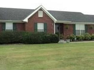 104 Valleymeadows Dr, Hazel Green, AL 35750