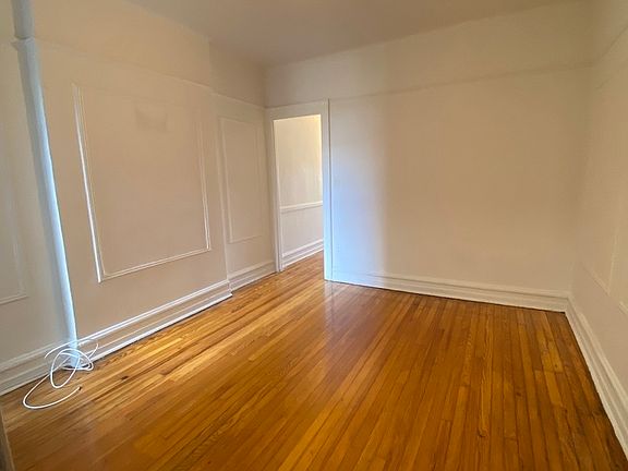 5th image of 32-21 35th St #1