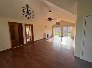 12515 McNeeley Rd APT B, Akron, NY 14001